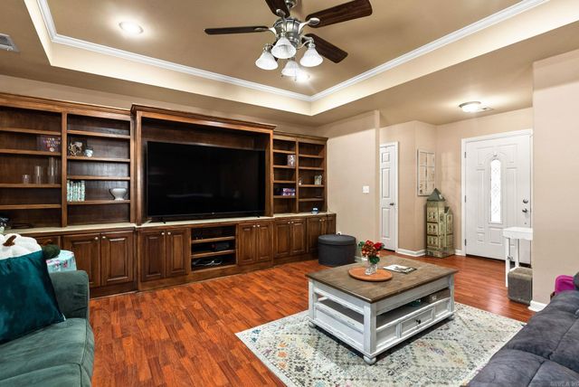 7004 Belmont Cove, Bauxite, AR 72011