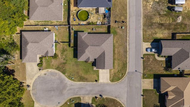 7004 Belmont Cove, Bauxite, AR 72011