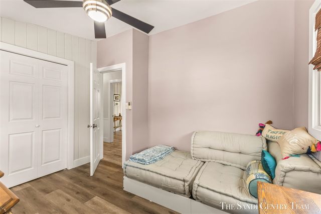 529 Arlington Avenue, Grand Haven, MI 49417