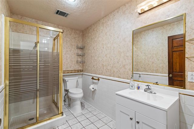 319 S Rivershire Drive, Conroe, TX 77304