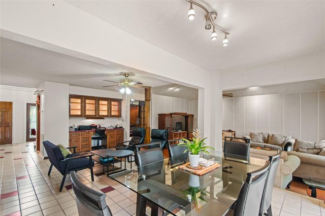 319 S Rivershire Drive, Conroe, TX 77304