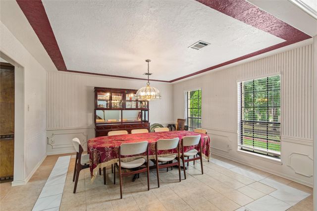 319 S Rivershire Drive, Conroe, TX 77304