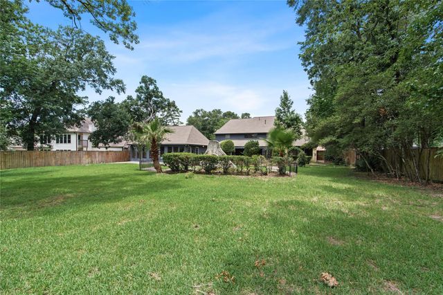 319 S Rivershire Drive, Conroe, TX 77304