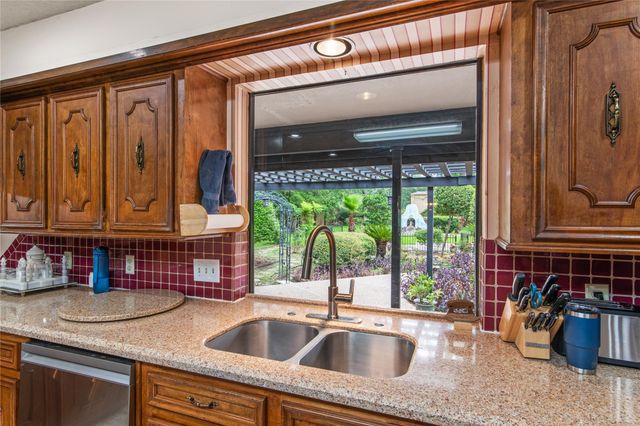 319 S Rivershire Drive, Conroe, TX 77304