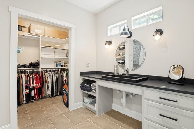 3233 Lubbock Avenue, Fort Worth, TX 76109
