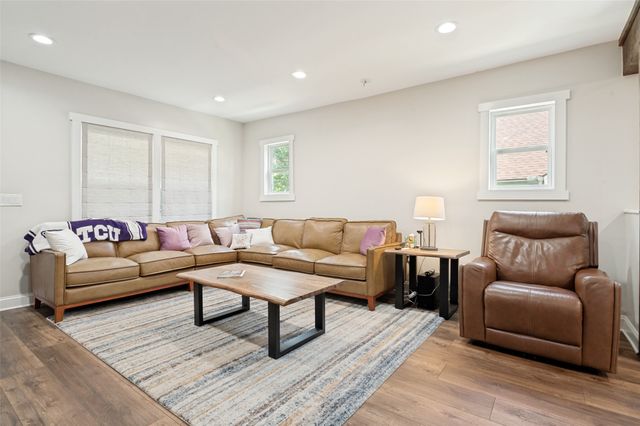 3233 Lubbock Avenue, Fort Worth, TX 76109