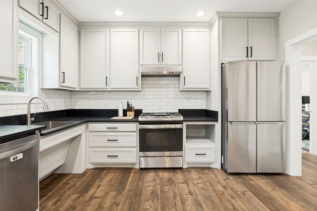 3233 Lubbock Avenue, Fort Worth, TX 76109