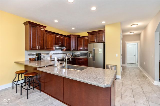 7628 Spring Ridge Way, Indianapolis, IN 46278