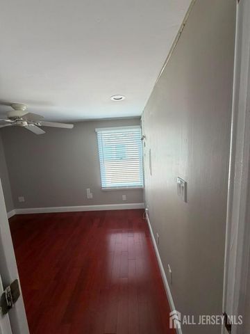 131 Summit Avenue, Trenton, NJ 08628