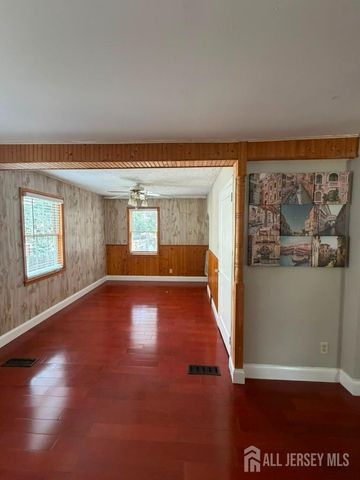 131 Summit Avenue, Trenton, NJ 08628