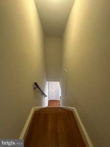 7412 HALLCREST DR, Mclean, VA 22102
