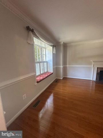 7412 HALLCREST DR, Mclean, VA 22102