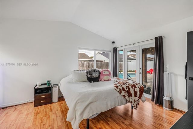 16101 SW 73rd St, Miami, FL 33193