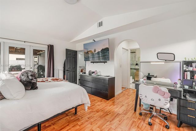 16101 SW 73rd St, Miami, FL 33193