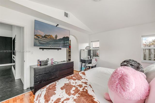 16101 SW 73rd St, Miami, FL 33193