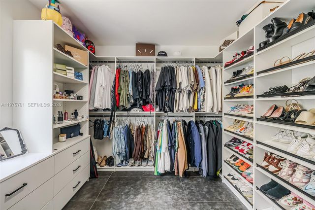 16101 SW 73rd St, Miami, FL 33193