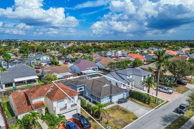 16101 SW 73rd St, Miami, FL 33193