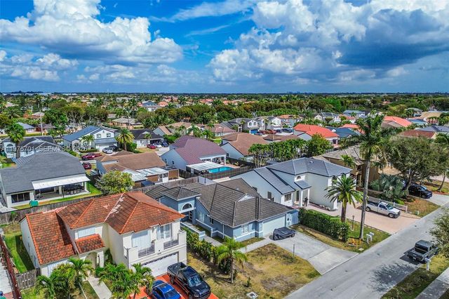 16101 SW 73rd St, Miami, FL 33193