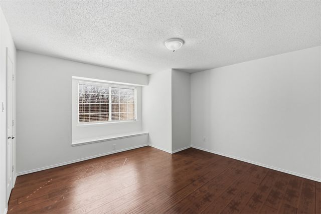 1124 Breezewood Drive, Lewisville, TX 75077