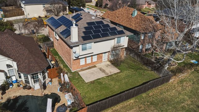 1124 Breezewood Drive, Lewisville, TX 75077