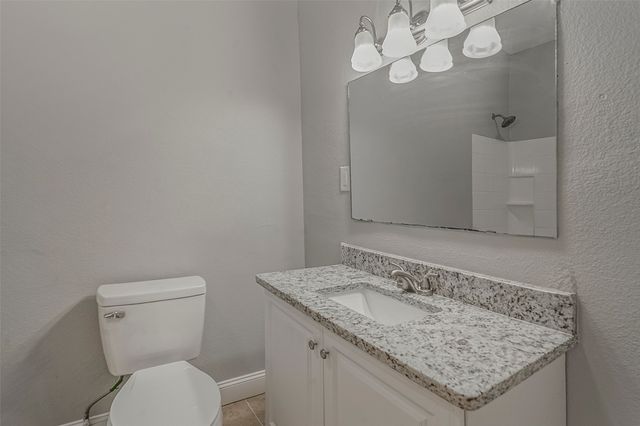306 N Front Street, Savoy, TX 75479