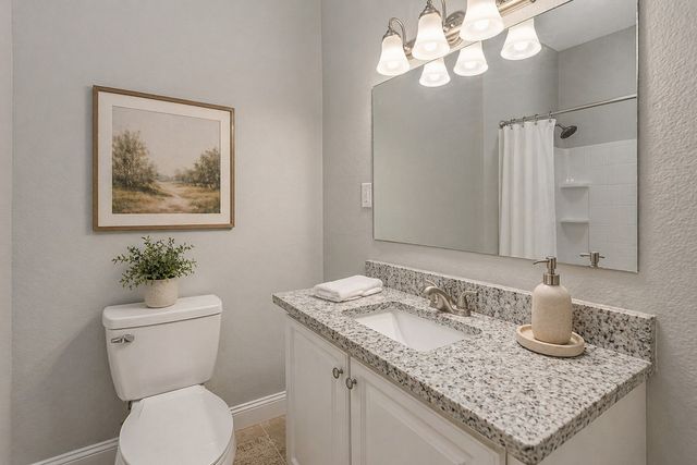 306 N Front Street, Savoy, TX 75479