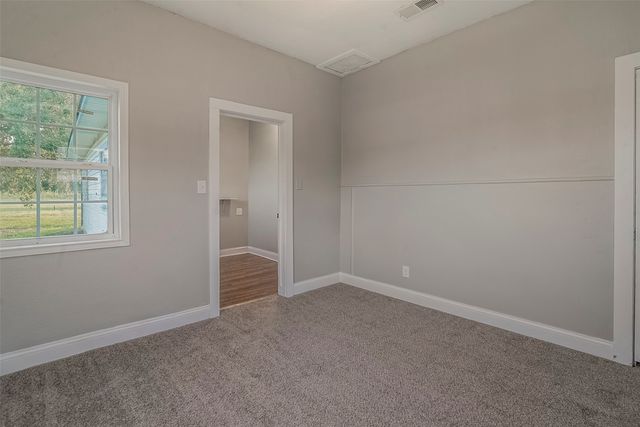 306 N Front Street, Savoy, TX 75479