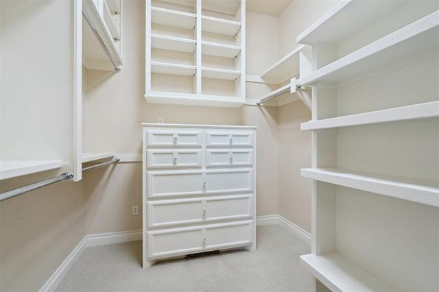 1808 Huntington Avenue, Nichols Hills, OK 73116