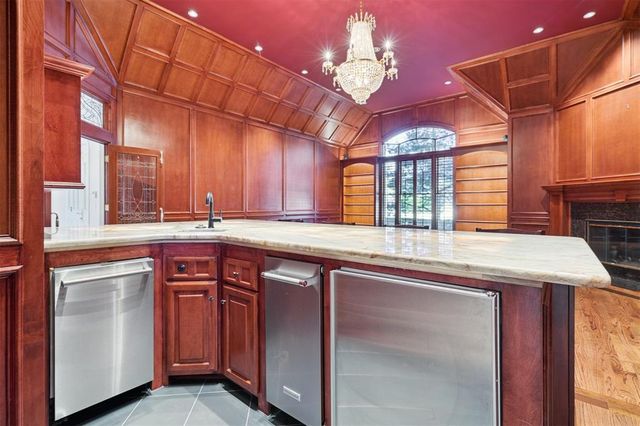 1808 Huntington Avenue, Nichols Hills, OK 73116