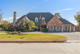 1808 Huntington Avenue, Nichols Hills, OK 73116