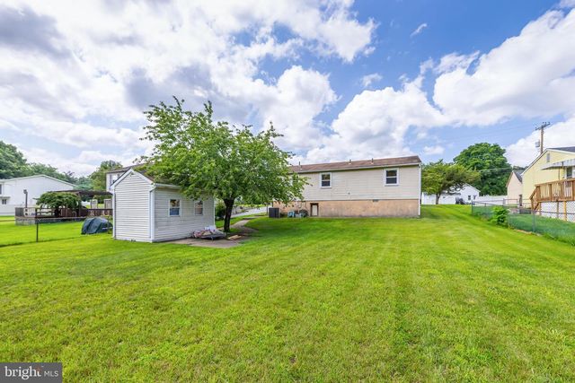 103 CHESTNUT ST, Swedesboro, NJ 08085