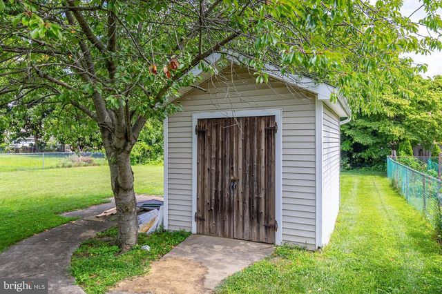 103 CHESTNUT ST, Swedesboro, NJ 08085