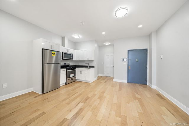 714 Seneca Avenue 504, Ridgewood, NY 11385