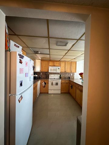 2414 NE 11th Street 161, Hallandale Beach, FL 33009