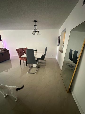 2414 NE 11th Street 161, Hallandale Beach, FL 33009