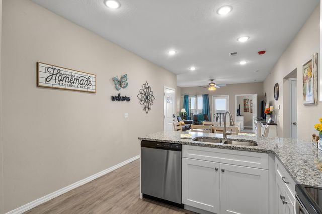 3103 S Vineyards Terrace Unit 4, Branson, MO 65616