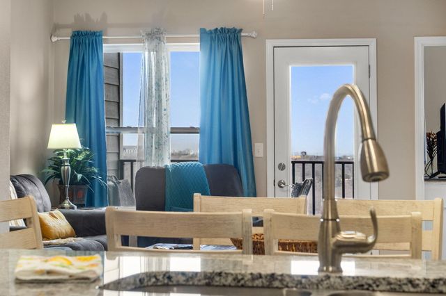 3103 S Vineyards Terrace Unit 4, Branson, MO 65616