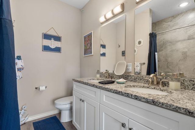 3103 S Vineyards Terrace Unit 4, Branson, MO 65616