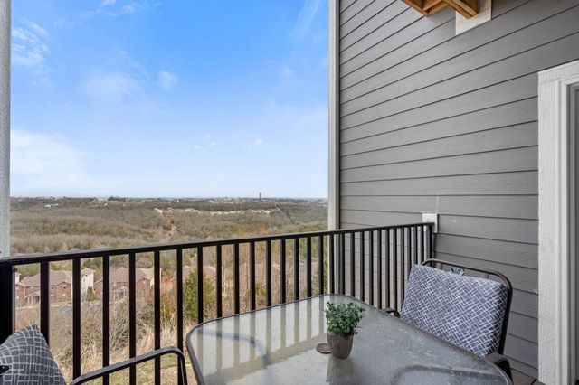 3103 S Vineyards Terrace Unit 4, Branson, MO 65616