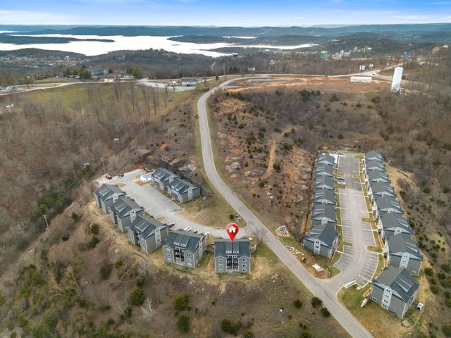3103 S Vineyards Terrace Unit 4, Branson, MO 65616