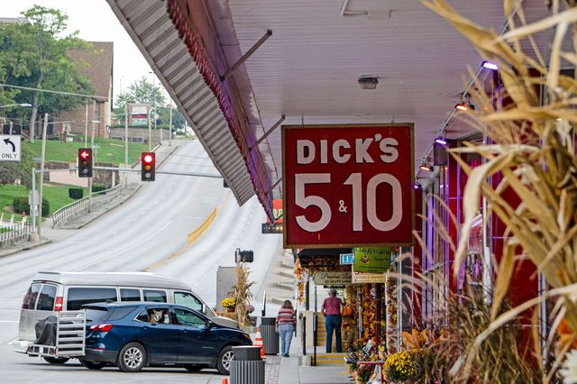 3103 S Vineyards Terrace Unit 4, Branson, MO 65616