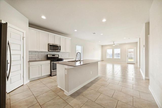 7503 Highland Chase Drive, Richmond, TX 77407