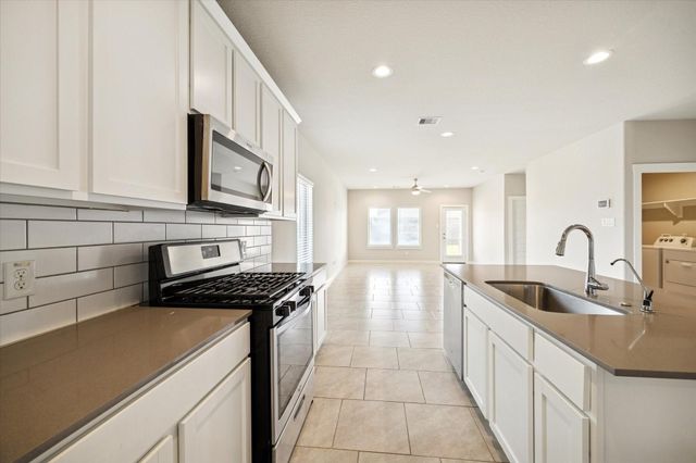 7503 Highland Chase Drive, Richmond, TX 77407