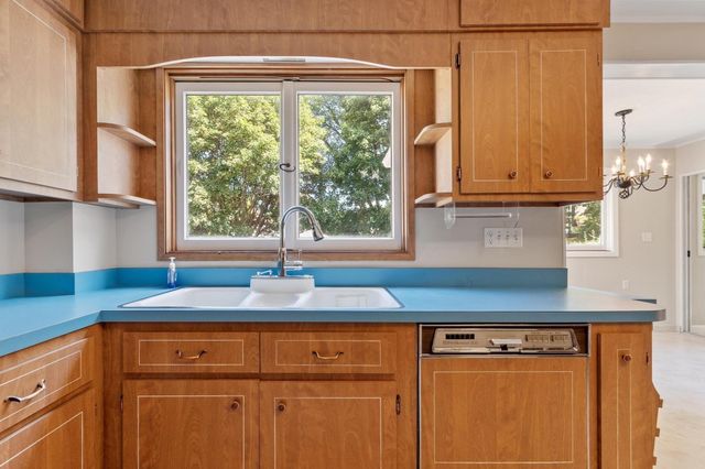 18 Smith Road, Saugus, MA 01906