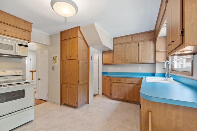 18 Smith Road, Saugus, MA 01906