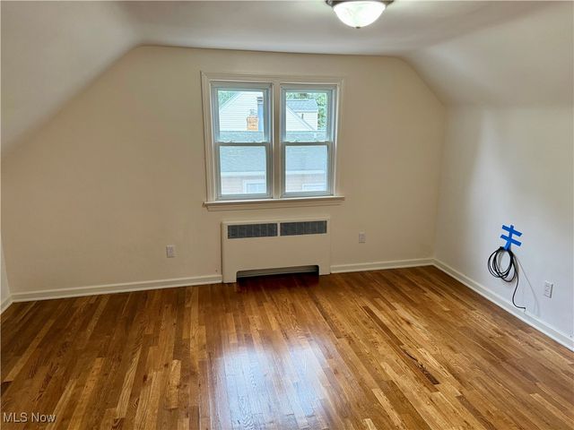 823 Washington Avenue, Cuyahoga Falls, OH 44221