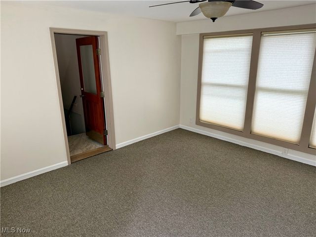 823 Washington Avenue, Cuyahoga Falls, OH 44221