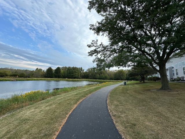 756 PANORAMA Court 756, Aurora, IL 60502