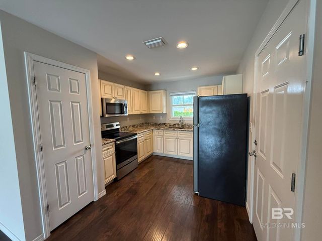 912 Sentinel Circle, Foley, AL 36535