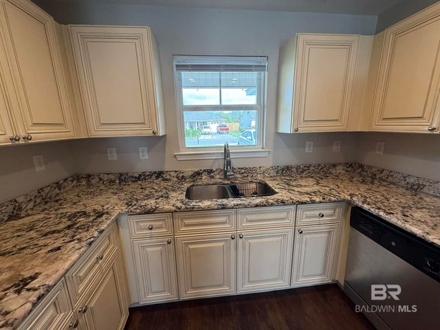 912 Sentinel Circle, Foley, AL 36535